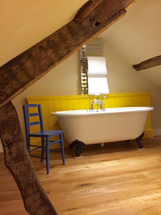 The Coach House Villa Austwick Bagian luar foto